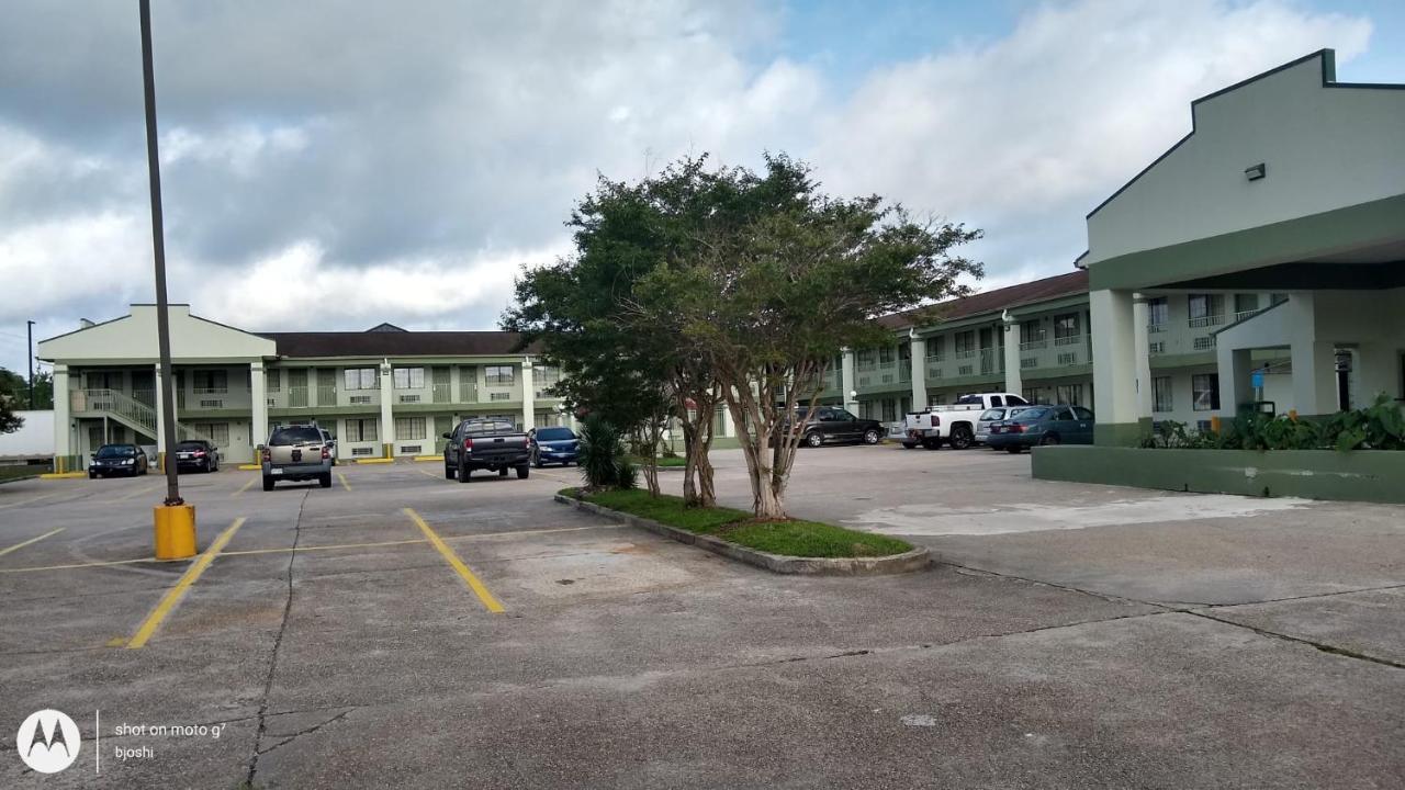 Highland Inn Denham Springs Baton Rouge East מראה חיצוני תמונה