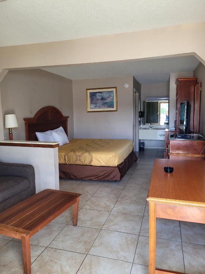 Highland Inn Denham Springs Baton Rouge East מראה חיצוני תמונה