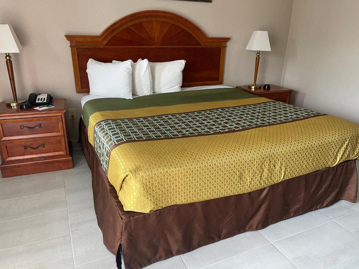 Highland Inn Denham Springs Baton Rouge East מראה חיצוני תמונה