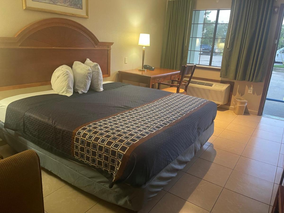 Highland Inn Denham Springs Baton Rouge East מראה חיצוני תמונה